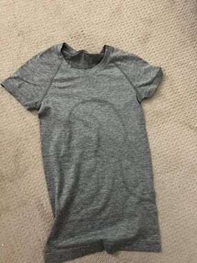 Grey lululemon swiftly top